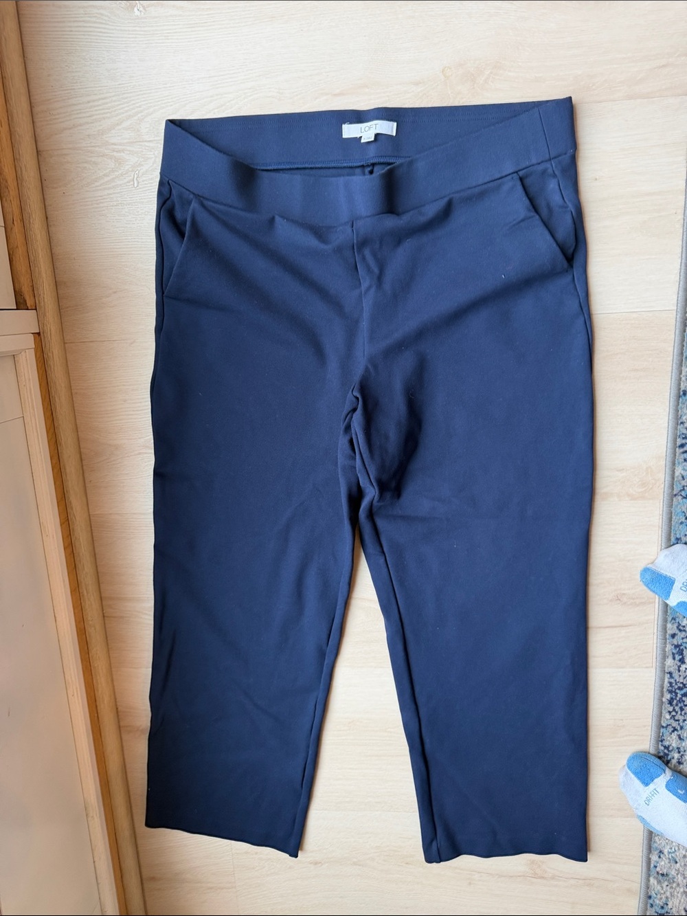 LOFT Dark Navy Ponte Pull-On Cropped Pants